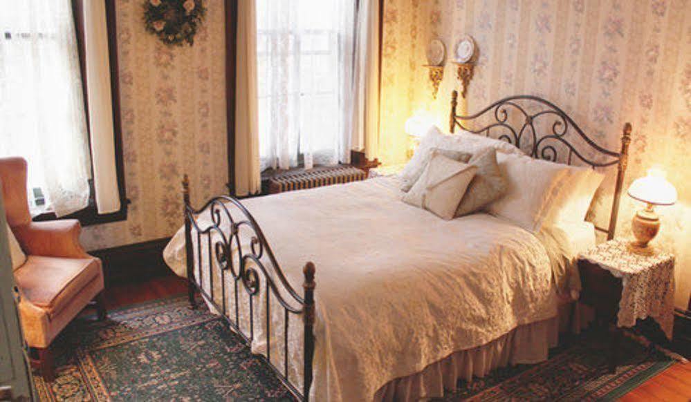 Faunbrook Bed & Breakfast (Adults Only) West Chester Dış mekan fotoğraf